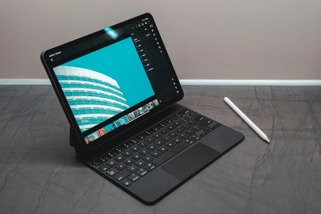 Bagaimana iPad Mengubah Cara Kerja Kreator dengan Inovasi Desainnya