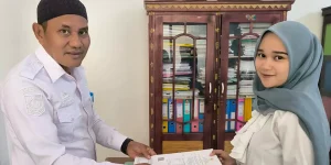 Tekankan Disiplin Kerja, Kepala Disporapar Luwu Utara Resmi Serahkan SK PPPK Paruh Waktu