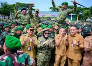 Momen Hangat Wagub Sulsel Masuk Barisan Yel-Yel Komcad ASN