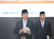 Lantik 64 Pejabat, Sekjen Kemendagri Tekankan Semangat Baru dan Kontribusi Terbaik