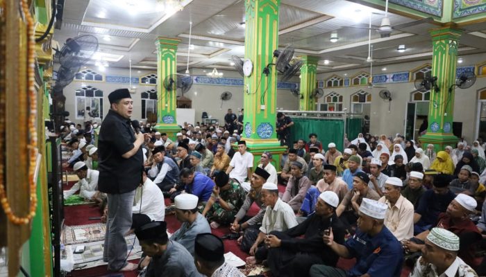 Safari Ramadan di Pulau Barrang Lompo, Munafri Siapkan Program Pete-pete Pulau dan Listrik 24 Jam