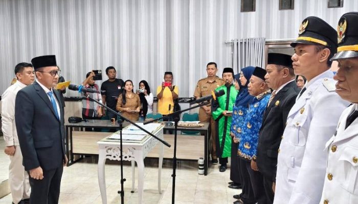 Bupati Ilham Lawidu Lantik Sejumlah Pejabat Pemkab Tojo Una-Una