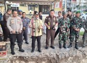 Kapolres dan Bupati Buteng Ikut Musnahkan Ratusan Liter Miras Hasil Sitaan