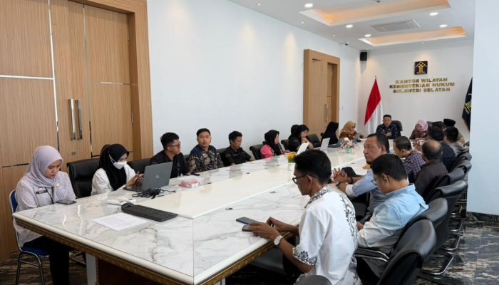 Kanwil Kemenkum Sulsel Dampingi Konsultasi Ranperda Jaminan Sosial, SPBE, dan Pendidikan di Kabupaten Bone