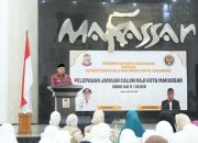 Lepas JCH Makassar, Munafri: Haji Bukan Tamasya, Fokus Ibadah dan Jaga Kesehatan