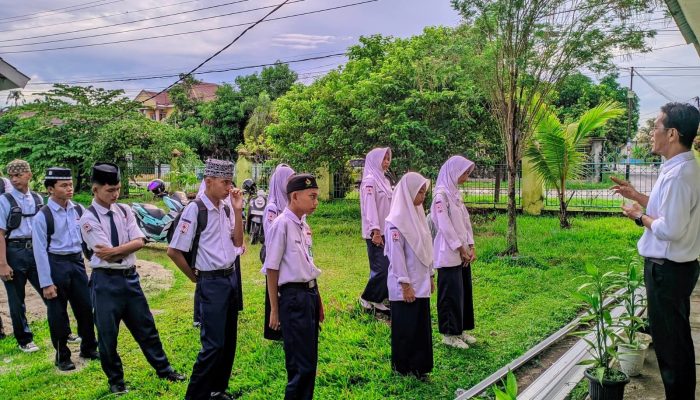 Sentuhan Motivasi Kepala MTs DDI Masamba, Siswa Siap Hadapi TKA dengan Percaya Diri
